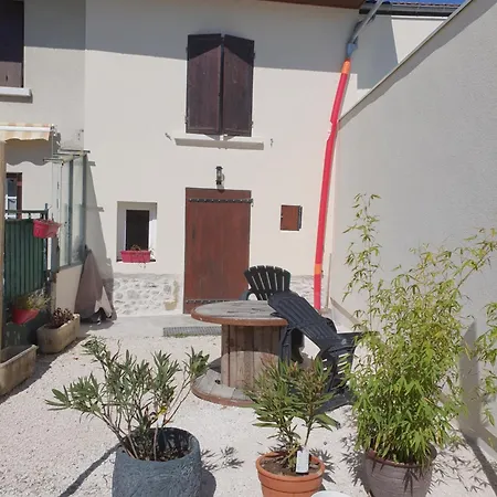 Appartement La Margotte à Voiron Extérieur photo